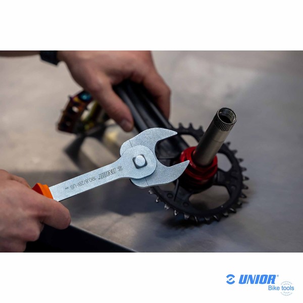 Outil démontage plateau Shimano Direct Mount UNIOR serrage