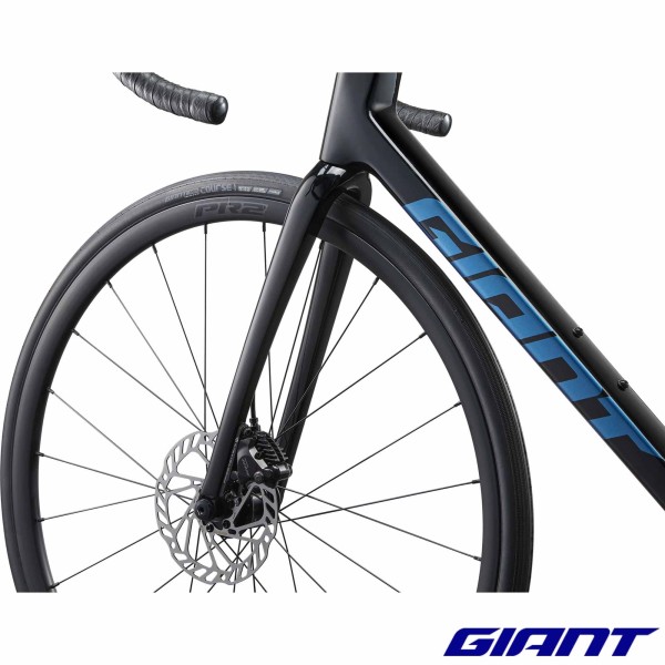 GIANT TCR Advanced 2 2025 p-r2