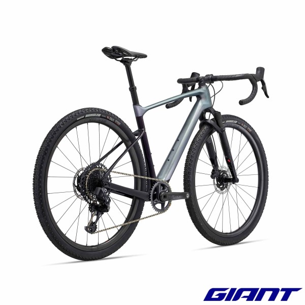 GIANT Revolt X Advanced Pro 0 2023 gravel bike