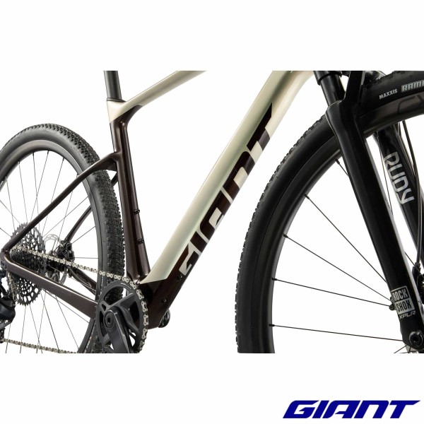 GIANT Revolt X Advanced Pro 1 2024 roue gravel