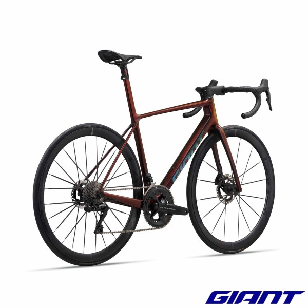 GIANT TCR Advanced SL 0 Dura Ace 2025 course
