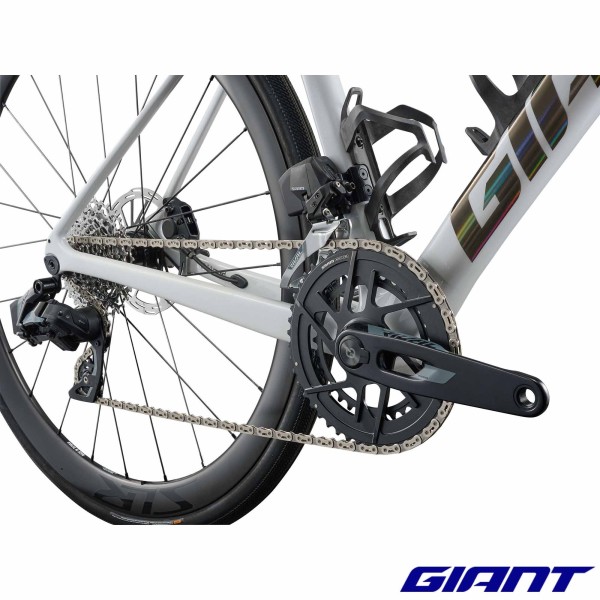 GIANT Defy Advanced Pro 1 2026 sram E1