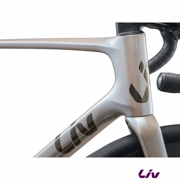 LIV Avail Advanced 0 2026 cadre carbone