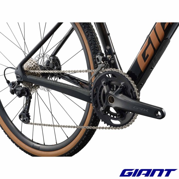 Gravel GIANT Revolt Advanced 2 Noir 2026 shimano grx rx820