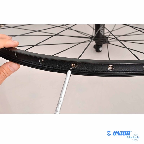 Utilisation clé à rayon UNIOR 1751/2T à ressorts