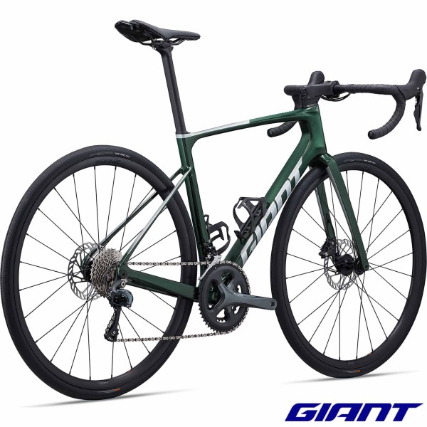 GIANT Defy Advanced 3 2024 vue arrière