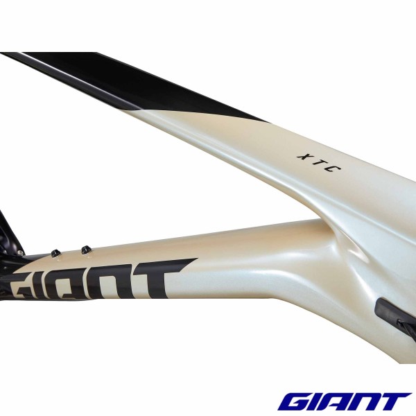 GIANT XTC Advanced 29 1 2024 cadre