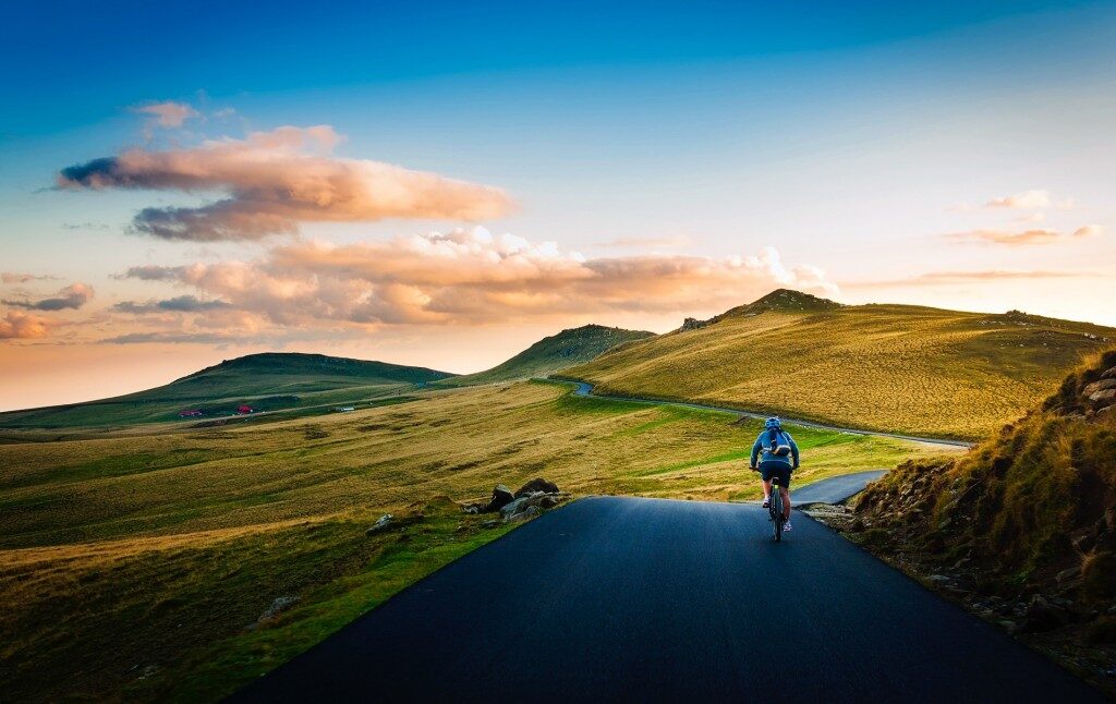 Top 5 des équipements indispensables pour une randonnée à vélo